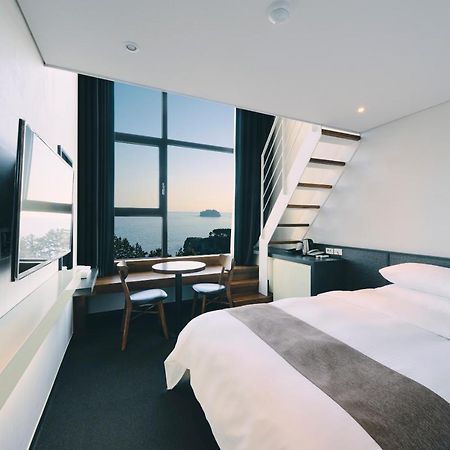 Jeju Poong Gyung Hotel Seogwipo Exterior foto